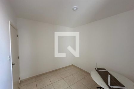 Dormitório 01 de apartamento para alugar com 2 quartos, 140m² em Planalto Verde, Ribeirão Preto