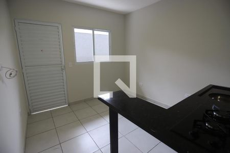 Cozinha de casa para alugar com 1 quarto, 25m² em Vila Monte Sion, Suzano