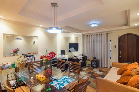Sala de casa à venda com 3 quartos, 180m² em Vila Scarpelli, Santo André