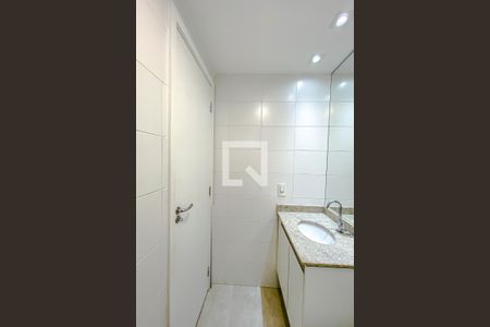 Apartamento à venda com 67m², 3 quartos e 2 vagasBanheiro da Suíte