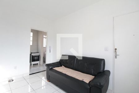 Sala de casa para alugar com 2 quartos, 48m² em Rio Branco, Belo Horizonte