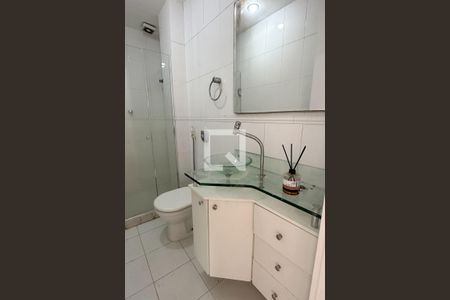 Apartamento à venda com 110m², 3 quartos e sem vagaBanheiro Social