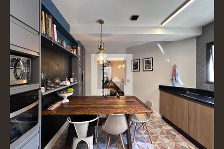 Apartamento à venda com 165m², 4 quartos e 3 vagasCozinha