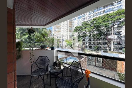 Sacada de apartamento à venda com 4 quartos, 165m² em Brooklin Paulista, São Paulo