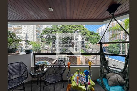 Sacada de apartamento à venda com 4 quartos, 165m² em Brooklin Paulista, São Paulo