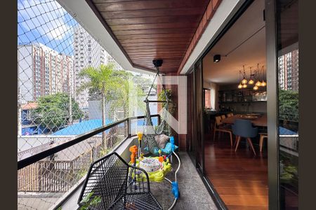 Apartamento à venda com 165m², 4 quartos e 3 vagasSacada