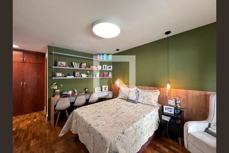 Apartamento à venda com 165m², 4 quartos e 3 vagasSuíte 1