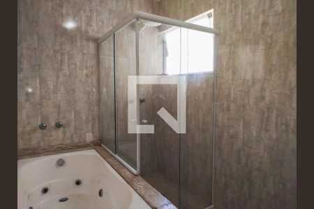 Casa à venda com 360m², 4 quartos e 4 vagasBanheiro da Suíte 1