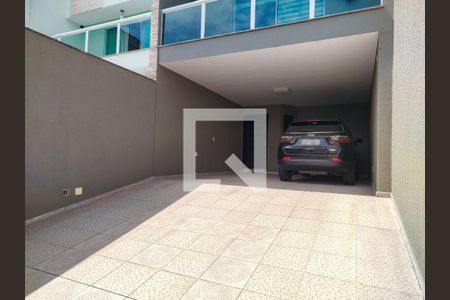 Casa à venda com 360m², 4 quartos e 4 vagasGaragem