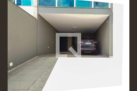 Casa à venda com 360m², 4 quartos e 4 vagasGaragem