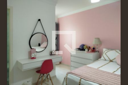 Casa à venda com 360m², 4 quartos e 4 vagasSuíte 2