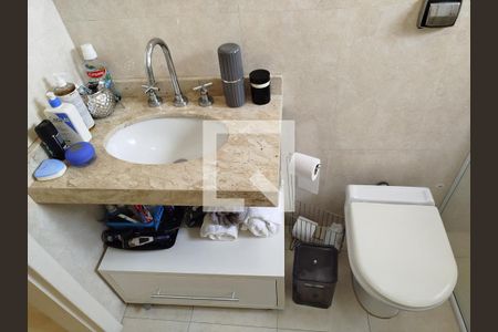 Casa à venda com 360m², 4 quartos e 4 vagasBanheiro Social