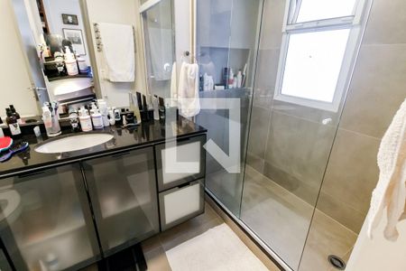 Apartamento à venda com 104m², 2 quartos e 2 vagasBanheiro da Suíte 1