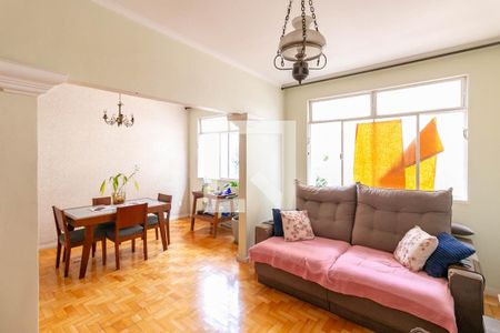 Apartamento para alugar com 120m², 3 quartos e 2 vagas Apartamento para alugar com 120m², 3 quartos e 2 vagasSala