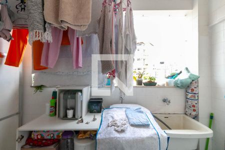 Apartamento para alugar com 120m², 3 quartos e 2 vagas Apartamento para alugar com 120m², 3 quartos e 2 vagasÁrea de serviço