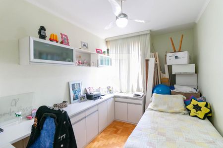 Quarto 1 de apartamento para alugar com 3 quartos, 120m² em Santo Antônio, Belo Horizonte