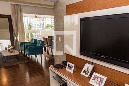 Sala de TV de apartamento para alugar com 4 quartos, 190m² em Vila Sofia, São Paulo