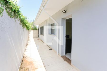Casa para alugar com 170m², 4 quartos e 5 vagasQuintal