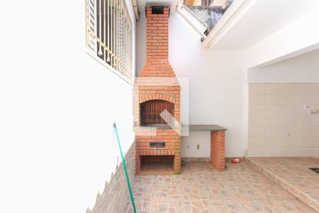 Casa para alugar com 170m², 4 quartos e 5 vagasQuintal