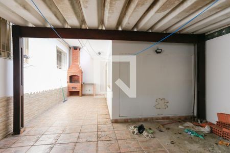 Casa para alugar com 170m², 4 quartos e 5 vagasQuintal