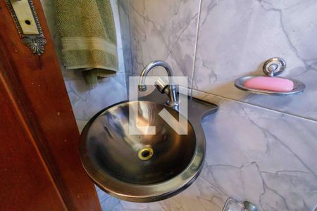 Casa de condomínio à venda com 493m², 4 quartos e 2 vagasBanheiro de Serviço