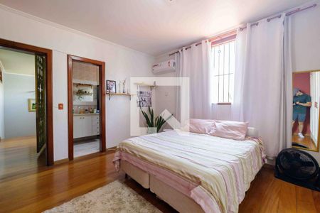 Casa de condomínio à venda com 493m², 4 quartos e 2 vagasSuíte 1