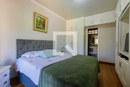 Casa de condomínio à venda com 493m², 4 quartos e 2 vagasSuíte 2