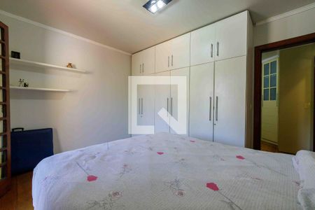 Casa de condomínio à venda com 493m², 4 quartos e 2 vagasQuarto