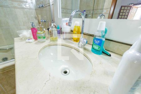 Casa de condomínio à venda com 493m², 4 quartos e 2 vagasBanheiro da Suíte 2