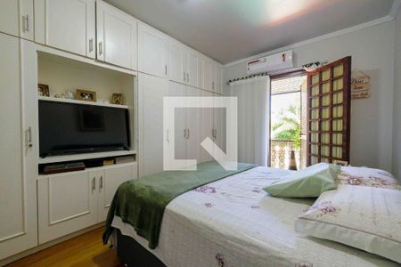 Casa de condomínio à venda com 493m², 4 quartos e 2 vagasSuíte 2