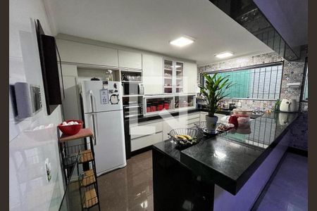 Cozinha  de casa à venda com 4 quartos, 260m² em Colégio Batista, Belo Horizonte