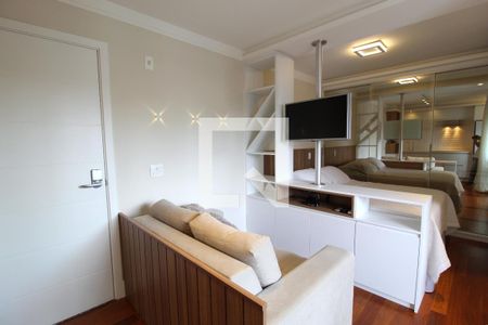 Sala de kitnet/studio para alugar com 1 quarto, 29m² em Itaim Bibi, São Paulo