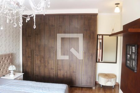 Casa à venda com 269m², 3 quartos e 7 vagasSuíte 1