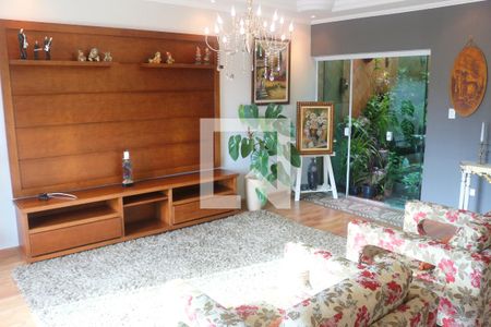 Sala de casa à venda com 3 quartos, 269m² em Olímpico, São Caetano do Sul