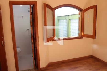 Casa à venda com 269m², 3 quartos e 7 vagasSuíte 2