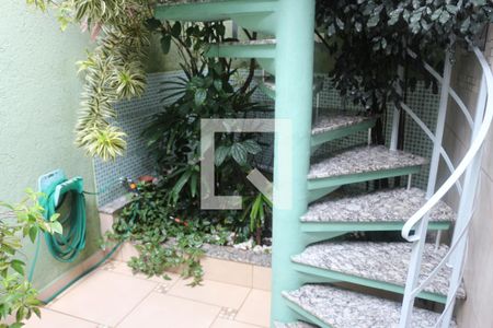 Casa à venda com 269m², 3 quartos e 7 vagasQuintal