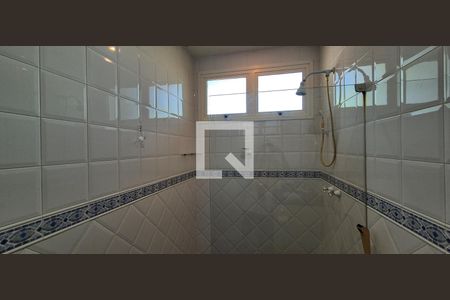 Casa de condomínio à venda com 550m², 4 quartos e 3 vagasBanheiro do quarto 1