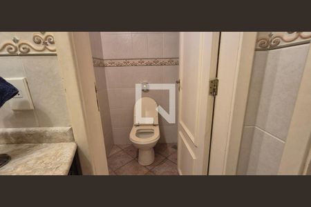 Casa de condomínio à venda com 550m², 4 quartos e 3 vagasLavabo