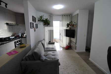 Sala / Cozinha / Área de Serviço de apartamento para alugar com 2 quartos, 50m² em Parque Novo Mundo, São Paulo