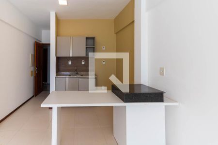 Cozinha  de kitnet/studio à venda com 1 quarto, 60m² em Itaipu, Niterói