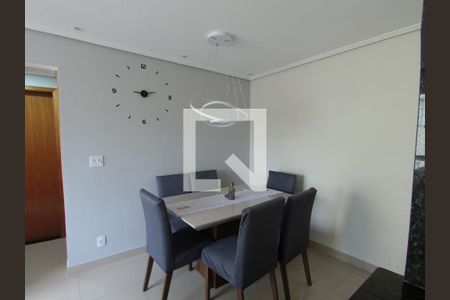 Sala  de apartamento à venda com 2 quartos, 53m² em Jardim Paraventi, Guarulhos