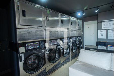Studio para alugar com 25m², 1 quarto e sem vaga Studio para alugar com 25m², 1 quarto e sem vagaÁrea comum - Lavanderia