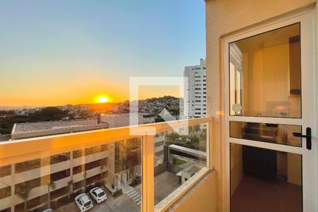 Sacada de apartamento para alugar com 2 quartos, 56m² em Jardim Carvalho, Porto Alegre