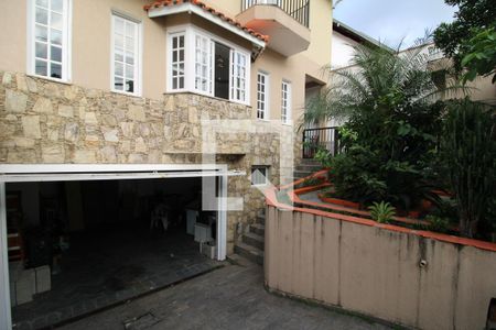 Casa à venda com 200m², 4 quartos e 3 vagasGaragem