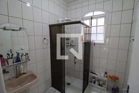 Casa à venda com 200m², 4 quartos e 3 vagasBanheiro 2