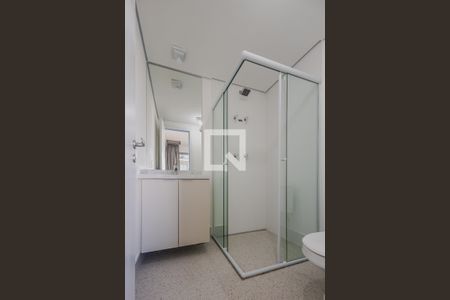 Banheiro de apartamento para alugar com 1 quarto, 23m² em Sumarezinho, São Paulo