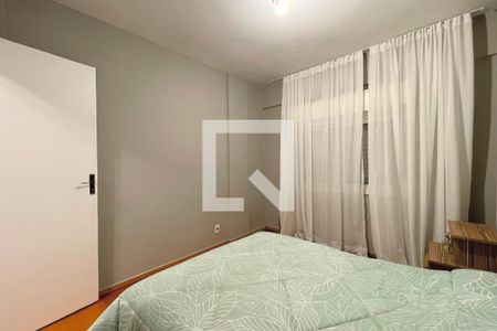 Quarto 1 de apartamento à venda com 3 quartos, 90m² em Santa Maria Goretti, Porto Alegre