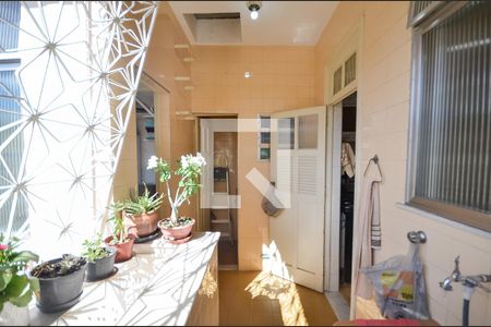 Apartamento para alugar com 120m², 3 quartos e 1 vagaÁrea de Serviço