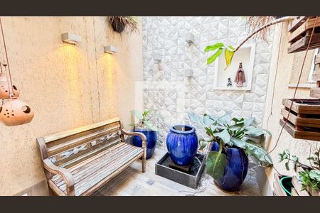 Casa à venda com 225m², 3 quartos e 5 vagas Casa à venda com 225m², 3 quartos e 5 vagasJardim de Inverno