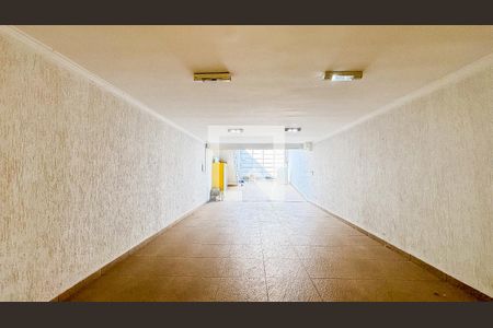 Casa à venda com 225m², 3 quartos e 5 vagas Casa à venda com 225m², 3 quartos e 5 vagasGaragem